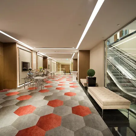 Radisson Blu Hotel, Hotel