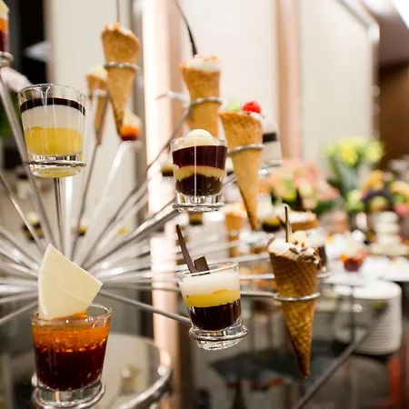 Radisson Blu Hotel, 5*