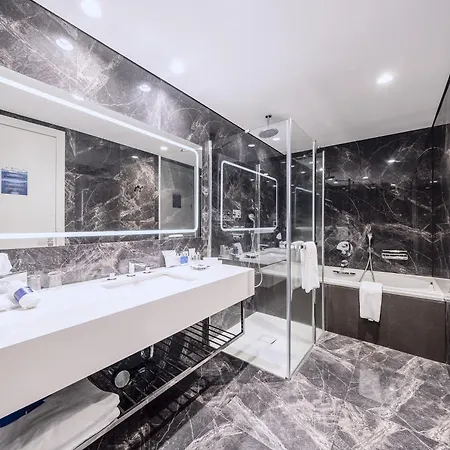 Hotel Radisson Blu Hotel, 5*