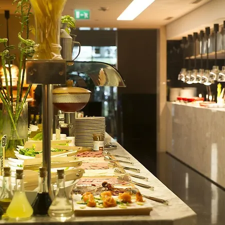 Radisson Blu Hotel, ホテル 5*