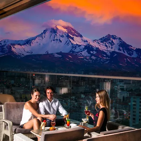 Radisson Blu Hotel, Hotel 5*